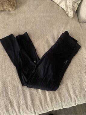 Lululemon Black Athletic Leggings with Zipper Pocket